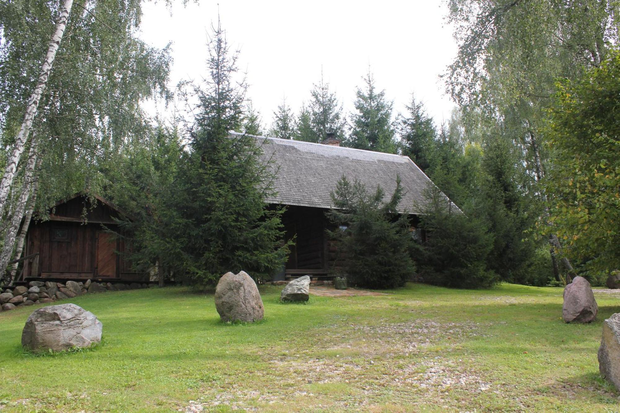 Prie Klykio Manor Guest House Utena Exterior photo